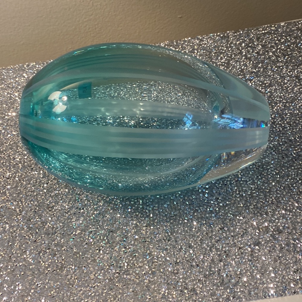 Vase - Picture 3 of 5
